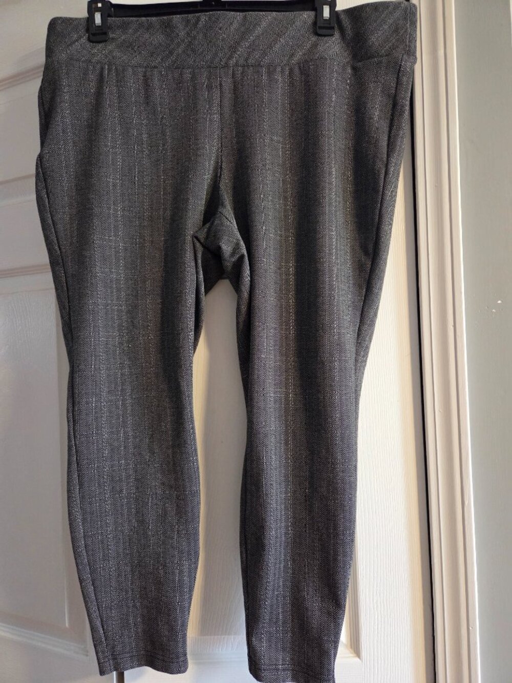 Torrid pull-on leggings